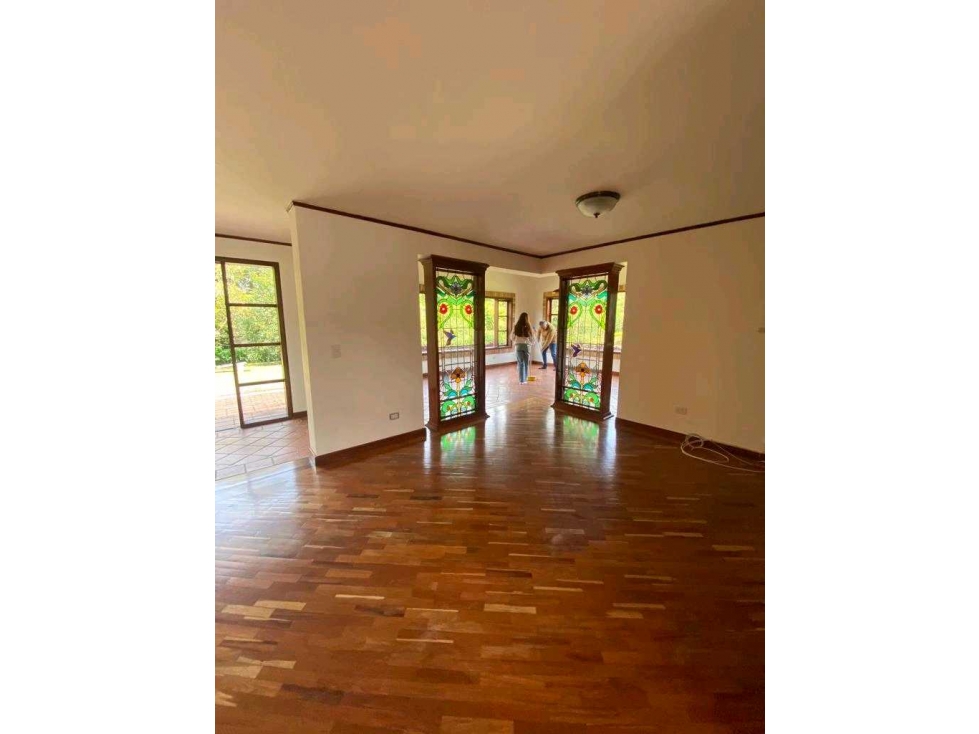 EN VENTA HERMOSA CASA EN LLANOGRANDE, CERCA AL CLUB CAMPESTRE — foto 6