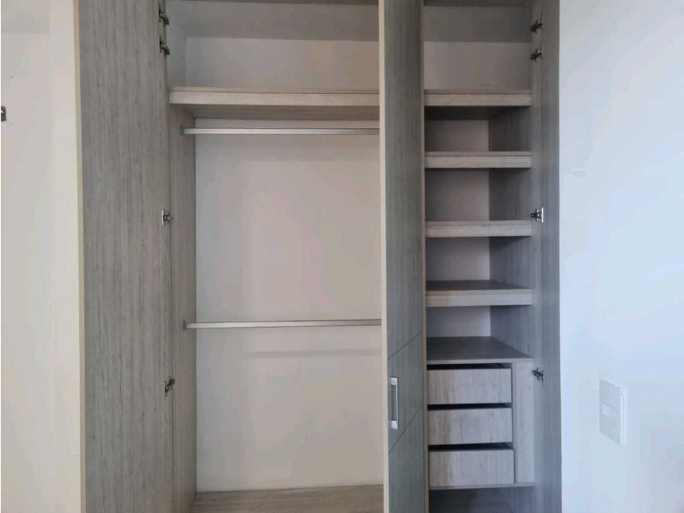 En Venta hermoso Apartamento en el barrio Altamira - Barranquilla. — foto 6