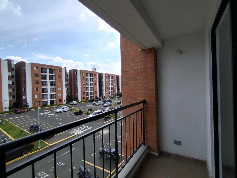 EN VENTA HERMOSO APARTAMENTO PISO3 C/ASCENSOR PARQUE NATURA, Jamundí — foto 4