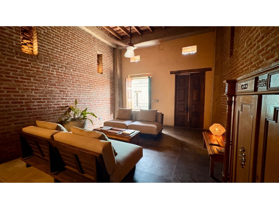EN VENTA CASA EN EL CENTRO HISTÓRICO DE SANTA MARTA - COLOMBIA