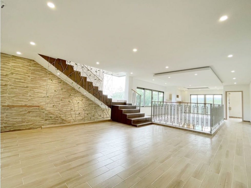 En Venta Imponente Casa Sector Calatrava, Club Campestre CTG, Turbaco — foto 4