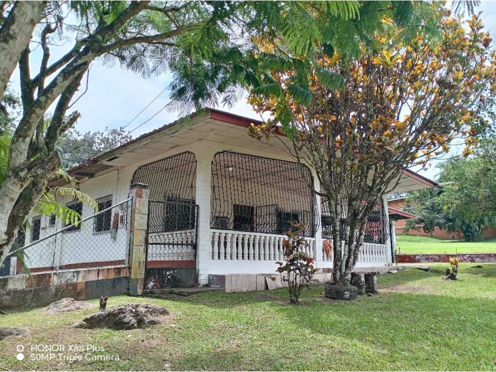 En venta linda casa en Bugaba a lado del río Güigala - 2