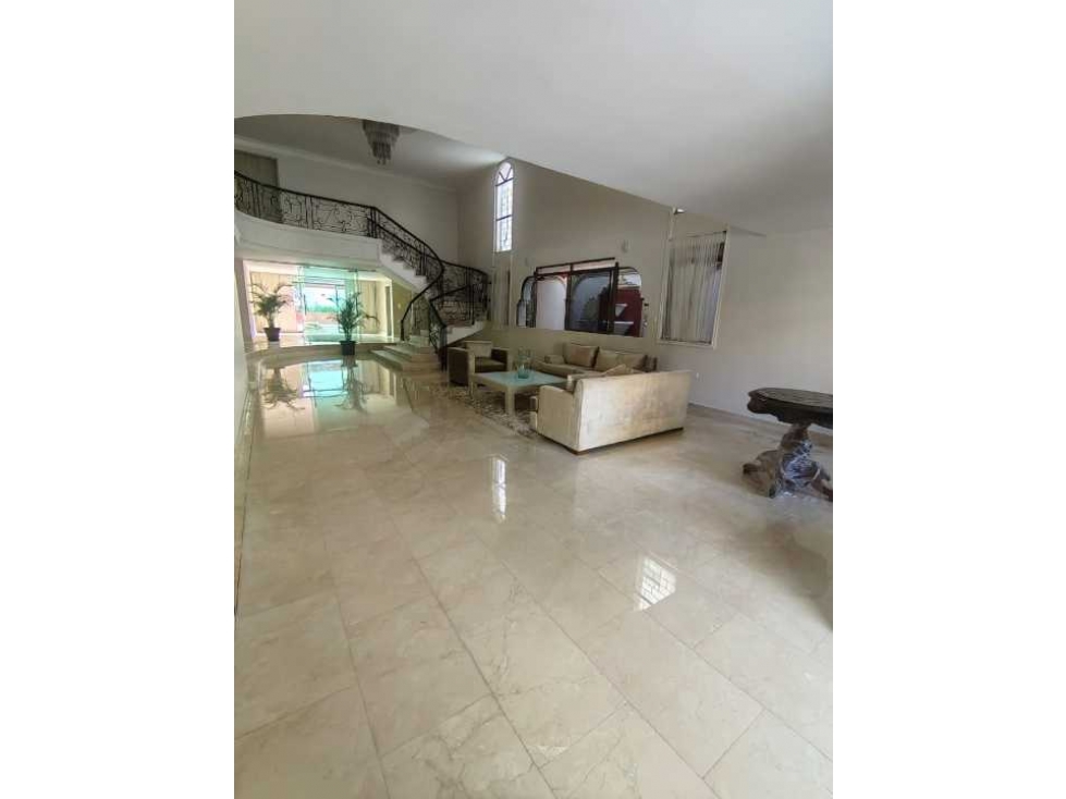 Se vende Casa con piscina en Riomar — foto 2