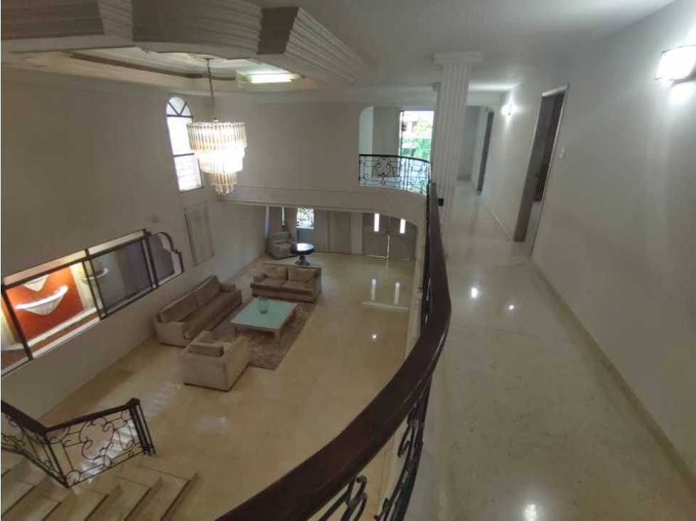 Se vende Casa con piscina en Riomar — foto 6