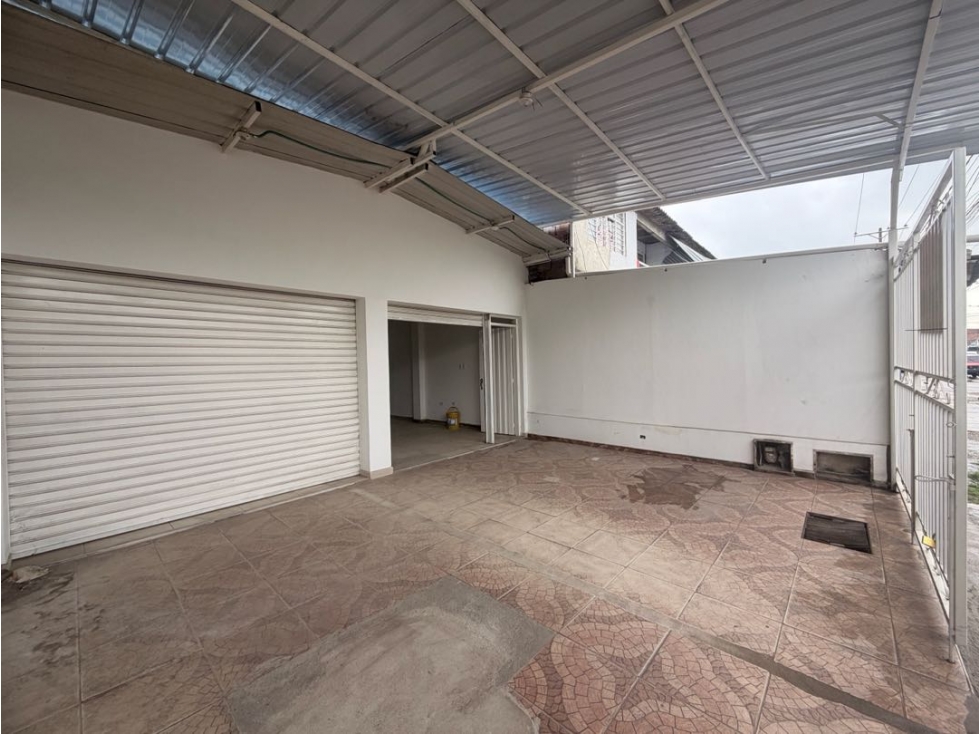 EN VENTA LOCAL COMERCIAL 140m2 B/MANUELA BELTRÁN - 2