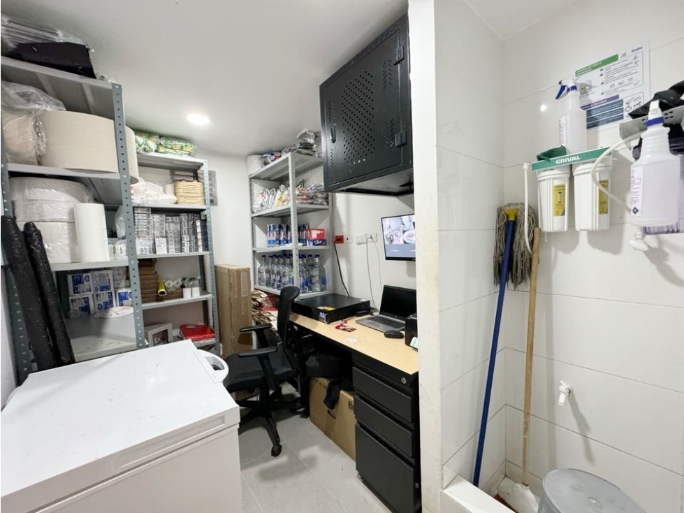 EN VENTA local comercial en Edificio Dominique en Cielo mar Cartagena - 4