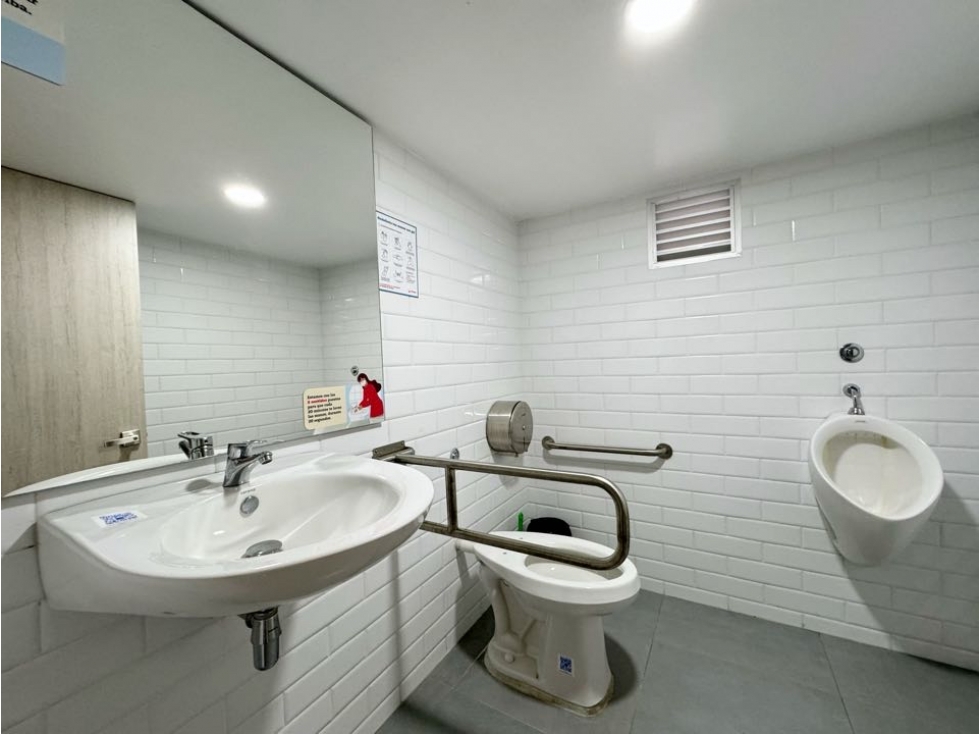 EN VENTA local comercial en Edificio Dominique en Cielo mar Cartagena - 5