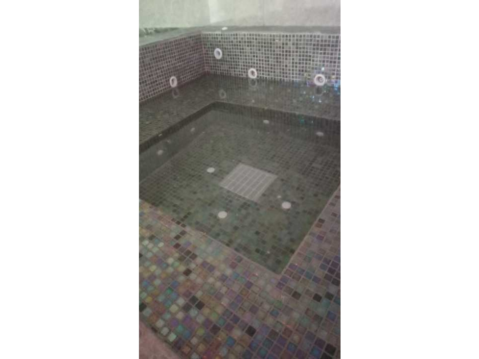 En venta local comercial en la playa