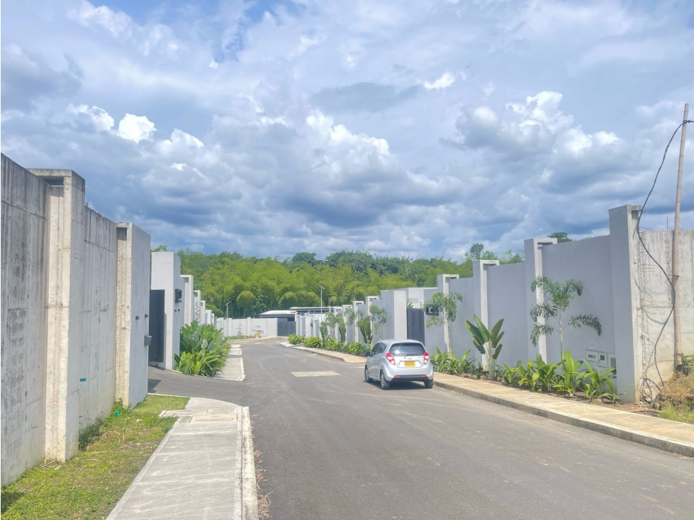 EN VENTA LOTE CAMPESTRE EN MALABAR CERRITOS