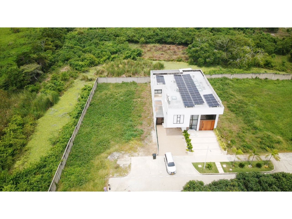 EN VENTA LOTE/ CONDOMINIO MERLOT ZONA NORTE EN CARTAGENA!
