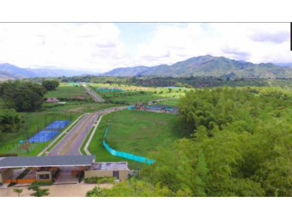 EN VENTA LOTE EN EXCLUSIVO CONJUNTO EN CERRITOS