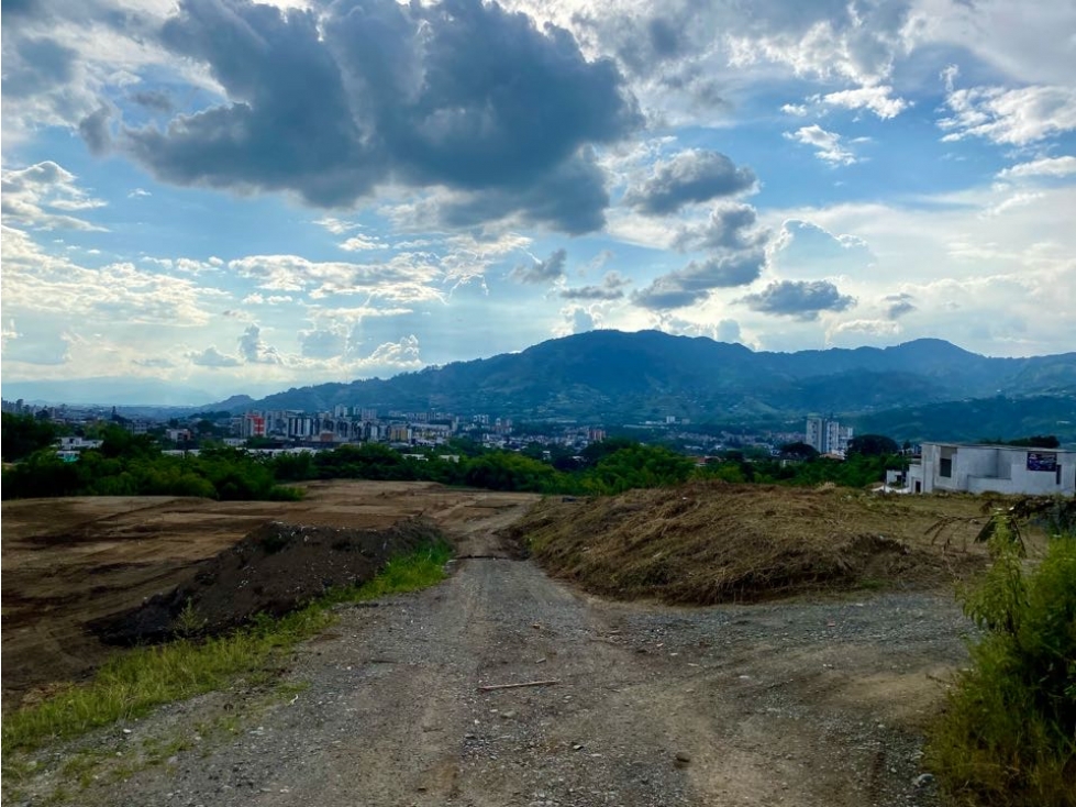 EN VENTA LOTE EN LA PRADERA,DOSQUEBRADAS - 1
