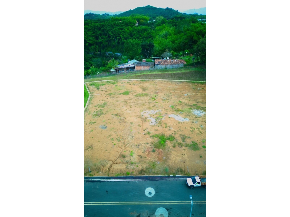 EN VENTA LOTE EN SECTOR LOGISTICO DE CERRITOS PEREIRA — foto 4