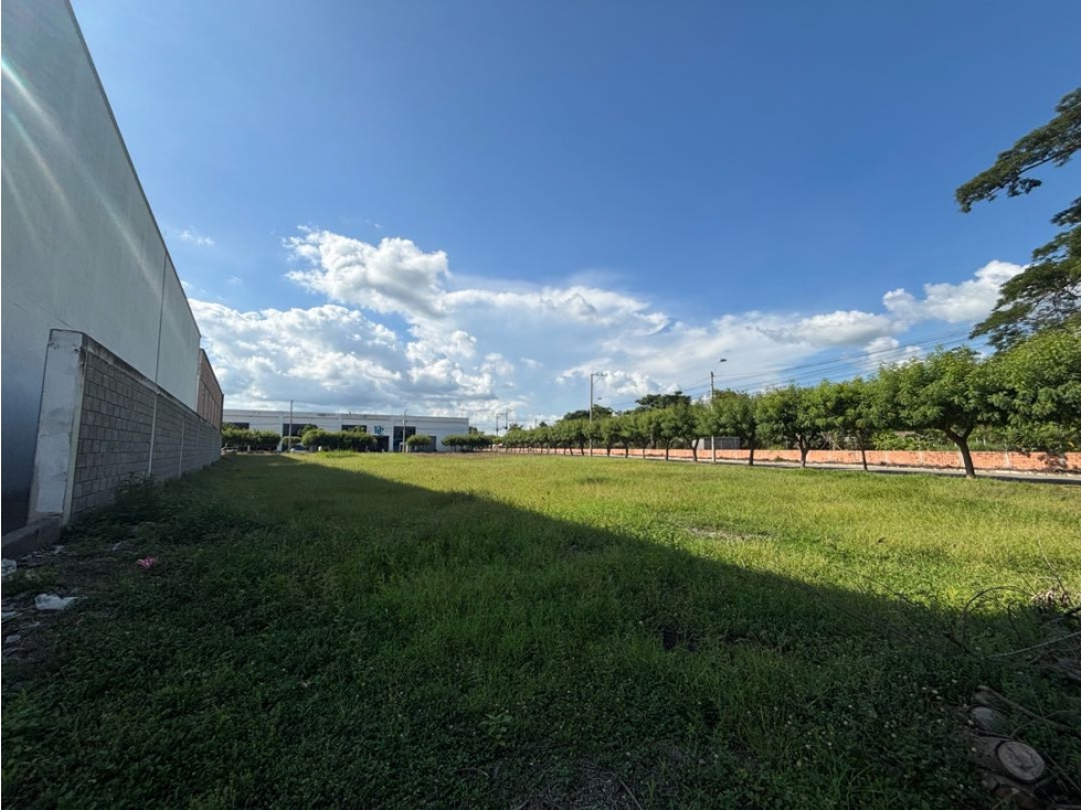 EN VENTA LOTE EN ZONA INDUSTRIAL. — foto 3