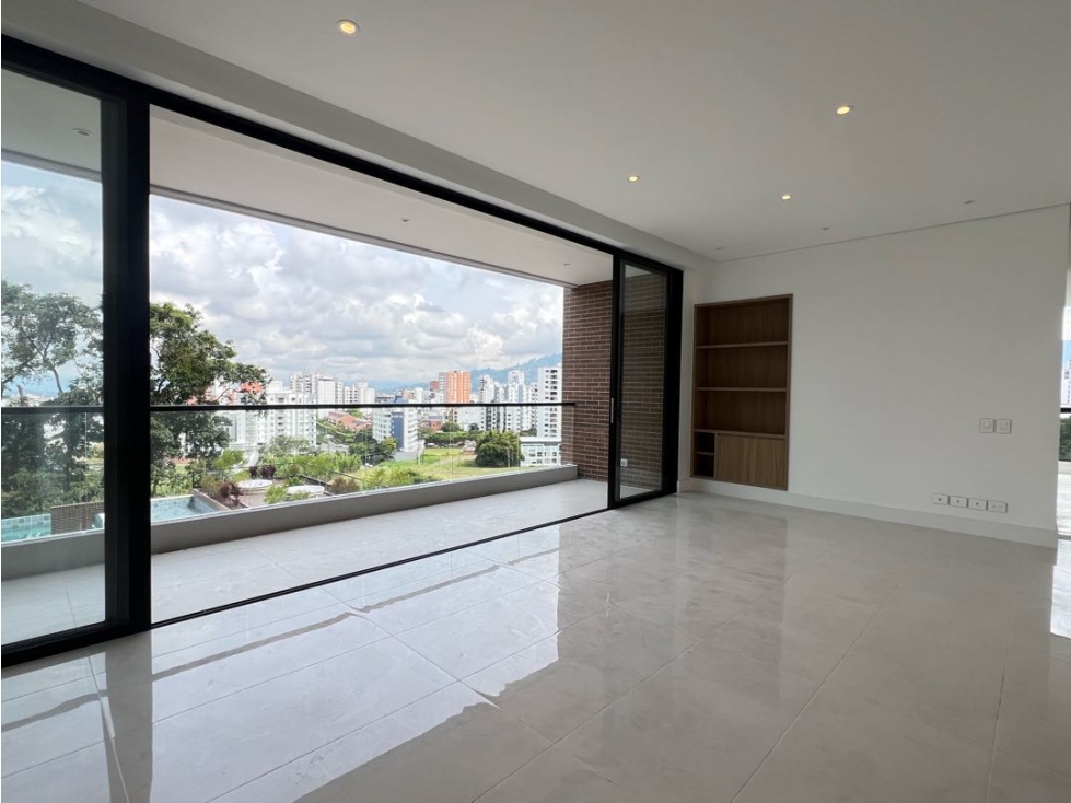EN VENTA LUJOSO APARTAMENTO EN PINARES PEREIRA