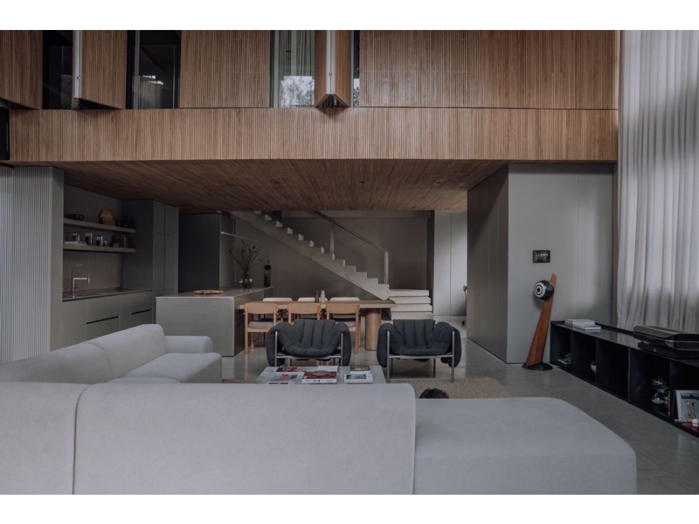EN VENTA LUJOSO DUPLEX, UBICADO EN EL TESORO — foto 5