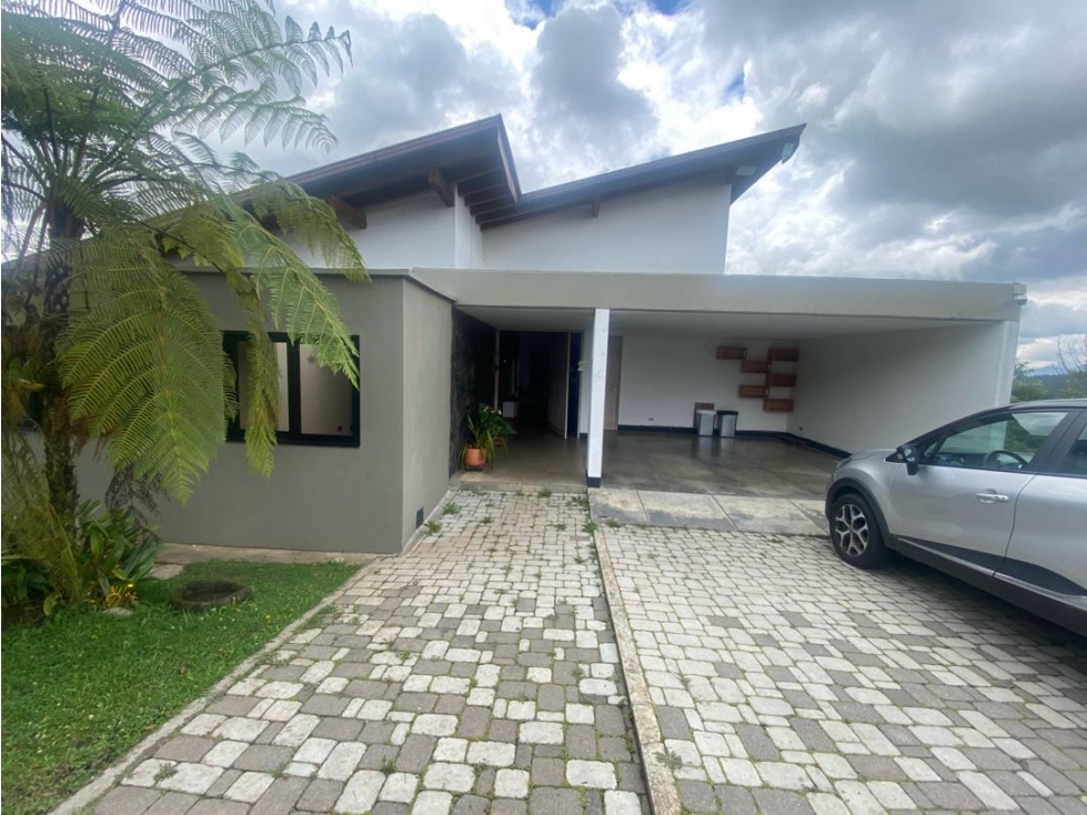 EN VENTA O ARRIENDO HERMOSA CASA EN EL RETIRO — foto 2