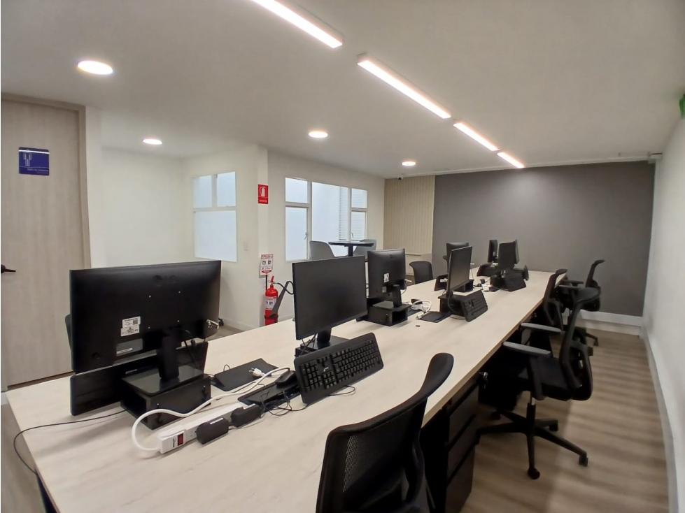 EN VENTA OFICINA AMOBLADA SAN JOSE DE FONTIBON BOGOTA — foto 4