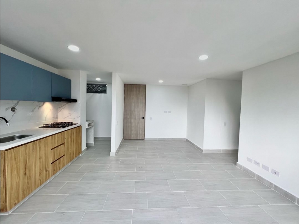 EN VENTA PARA ESTRENAR-CERCA A FABRICATO — foto 2
