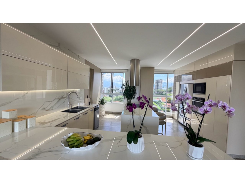 EN VENTA PENTHOUSE EN PINARES PEREIRA