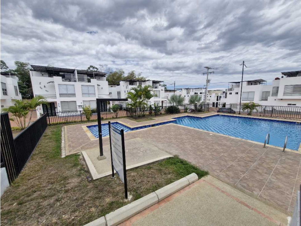 En Venta Penthouse Palmas de Iraka 184 m2, 630 millones, La Mesa Cund