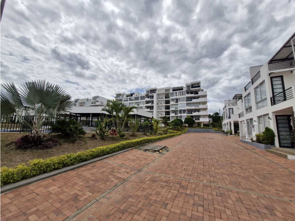En Venta Penthouse Palmas de Iraka 184 m2, 630 millones, La Mesa Cund — foto 2
