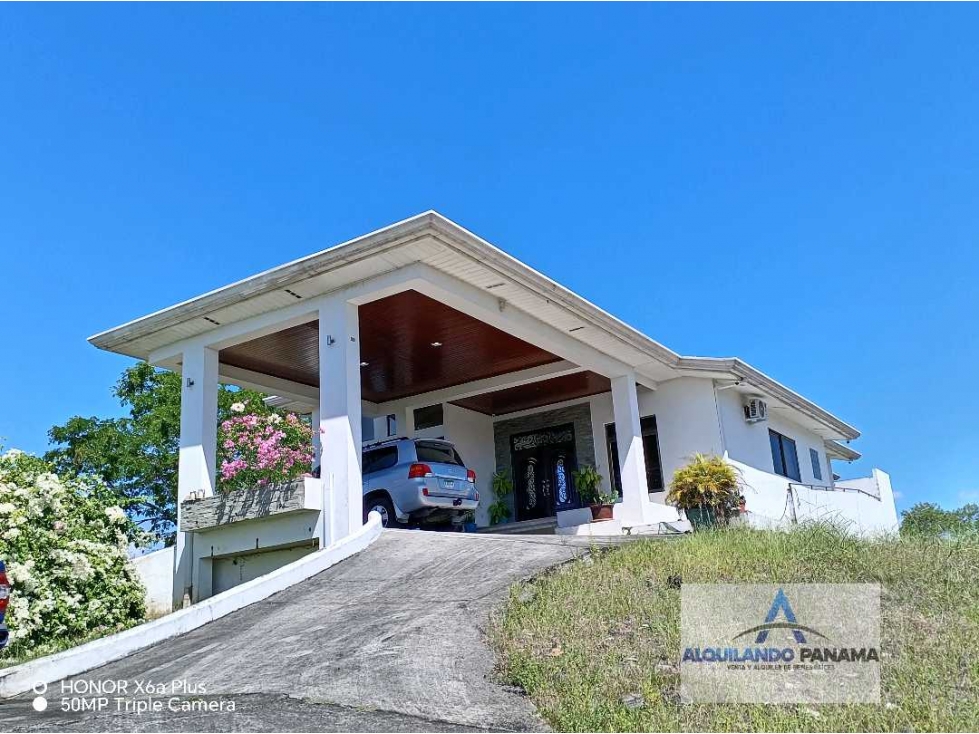 En venta preciosa mansión ubicada en San Carlitos, David