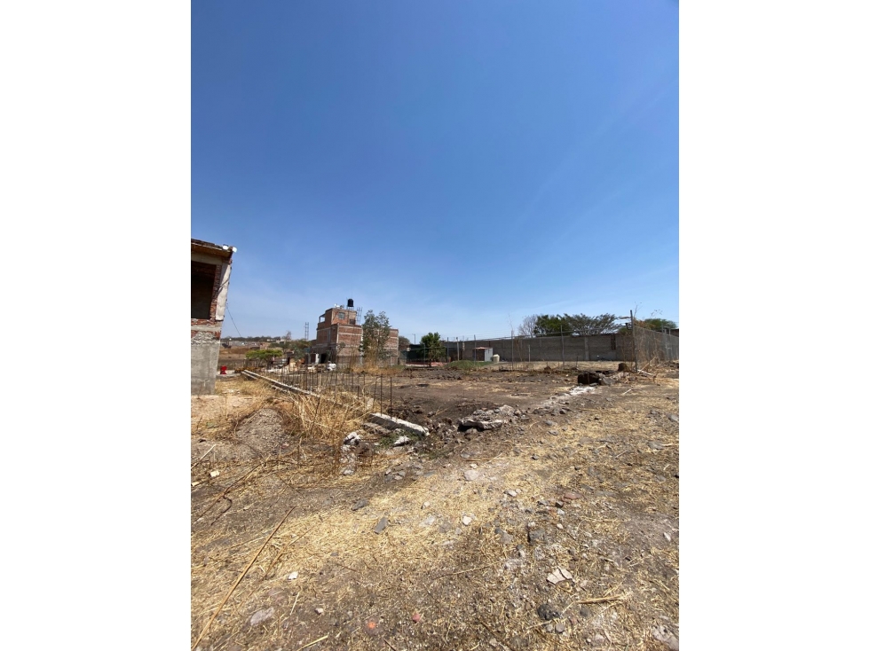 EN VENTA TERRENO CON VISTA A LA LAGUNA DE CAJITITLAN JAL. - 3