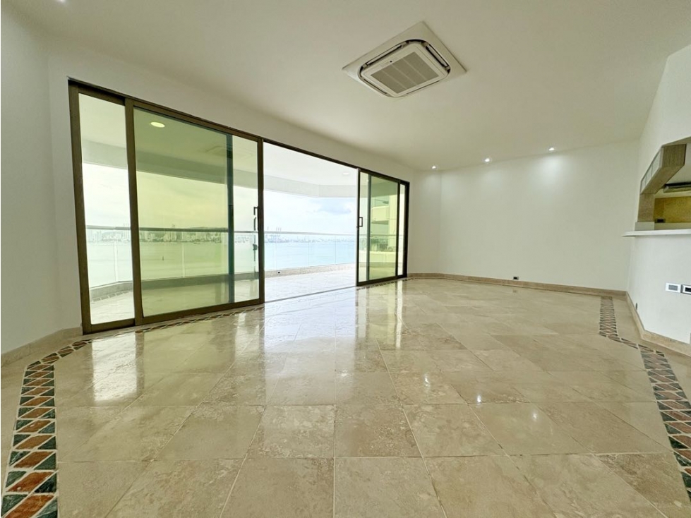 EN VENTA!APARTAMENTO EDIFICIO CASA BLANCA CON VISTA DIRECTA A LA BAHIA - 3