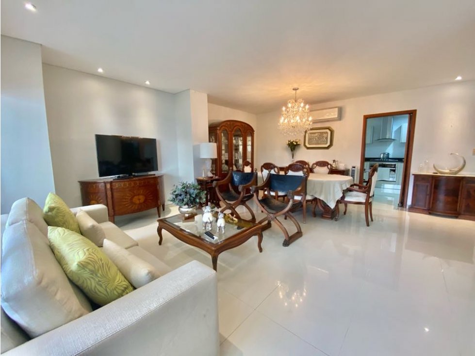 En VENTA!_Apartamento Remodelado en Bocagrandre!