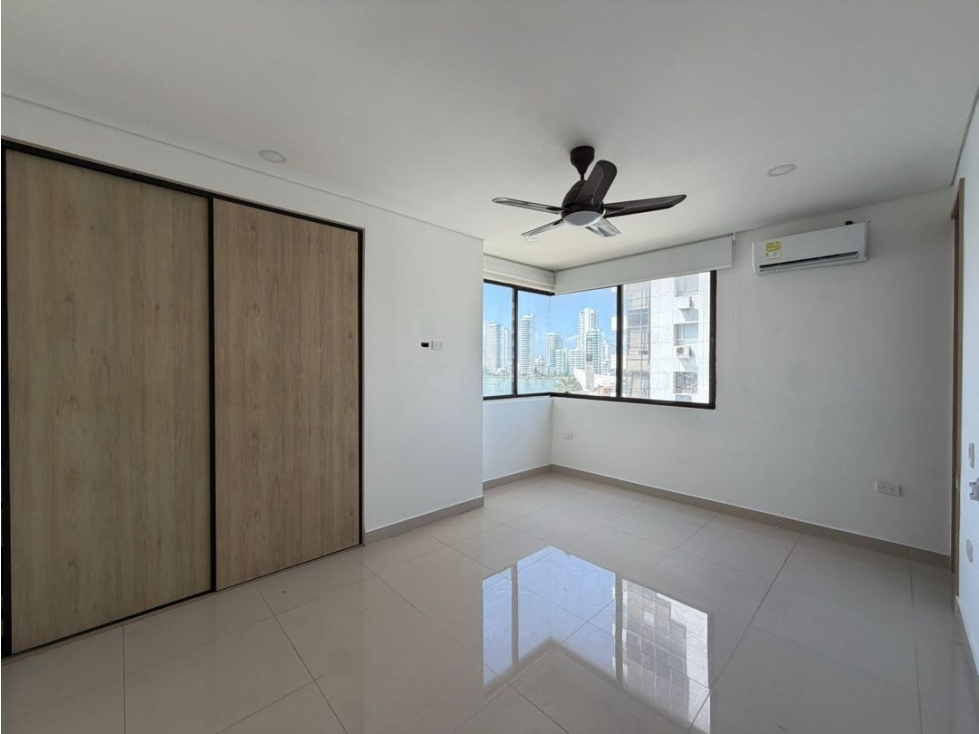 EN VENTA APARTAMENTO CON VISTA A LA BAHÍA EN BOCAGRANDE! — foto 4
