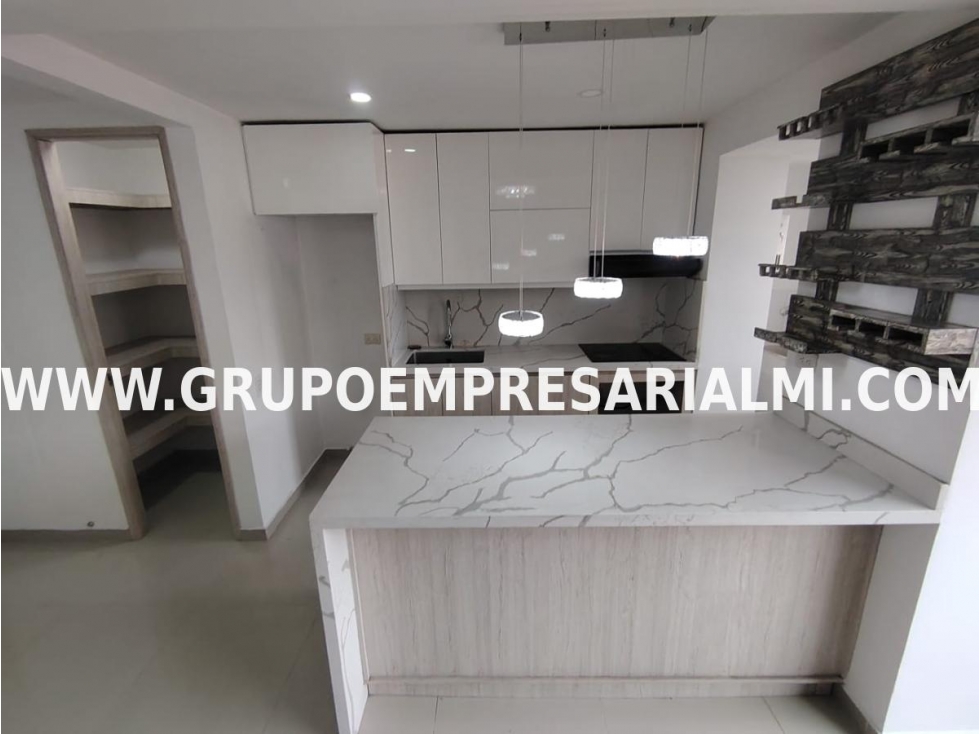 ENCANTADOR APARTAMENTO EN ARRIENDO - SECTOR LOS COLORES COD: 33974 — foto 3