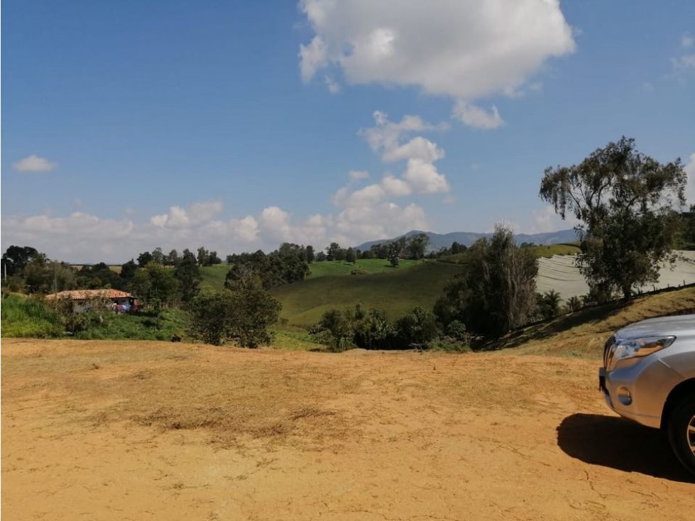 ENCANTADOR LOTE CAMPESTRE EN VENTA EL CARMEN DE VIBORAL