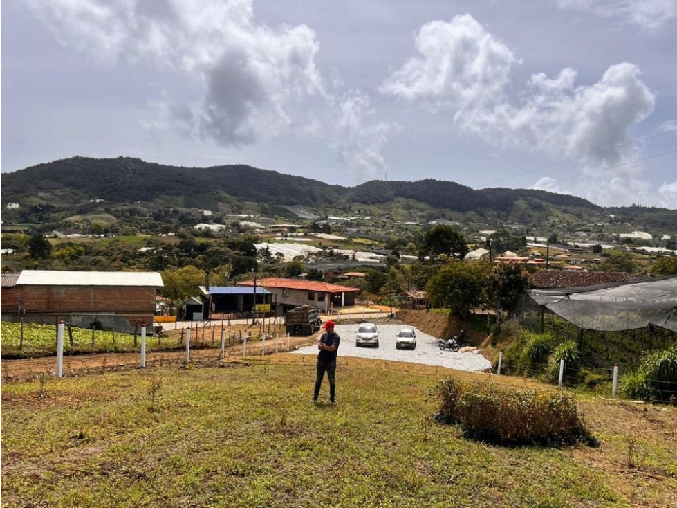 ENCANTADOR LOTE EN VENTA EL CARMEN DE VIBORAL — foto 4
