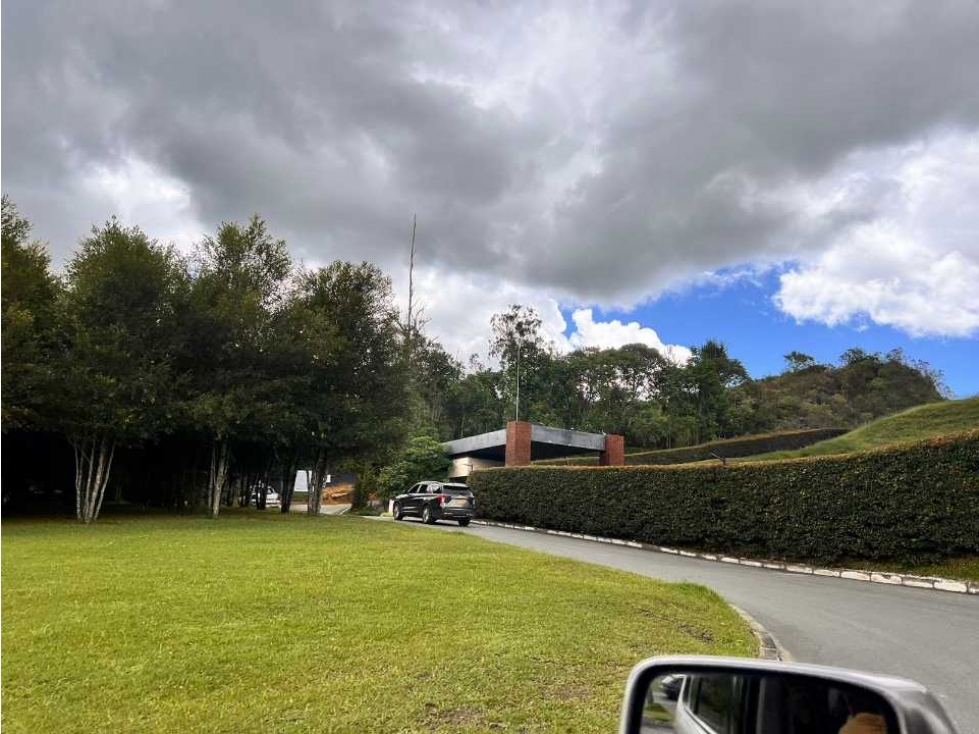 ENCANTADOR LOTE EN VENTA EN PRESTIGIOSA PARCELACIÓN - EL CARMEN DE VIB — foto 4