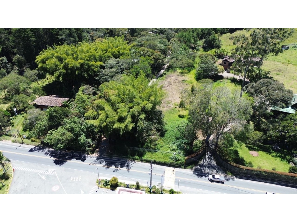Encantador lote sobre vía San Antonio La Ceja sector La Cucharita — foto 2