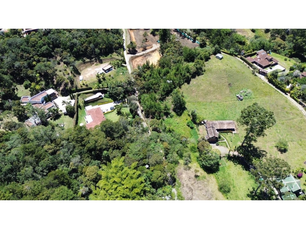 Encantador lote sobre vía San Antonio La Ceja sector La Cucharita — foto 4