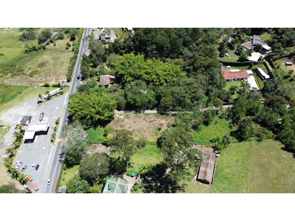 Encantador lote sobre vía San Antonio La Ceja sector La Cucharita — foto 5