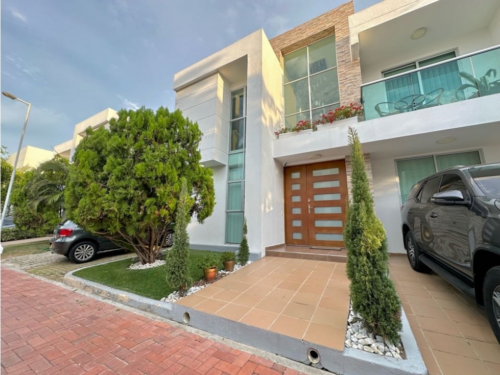 Encantadora Casa en conjunto cerrado en venta, sector Villa Campestre
