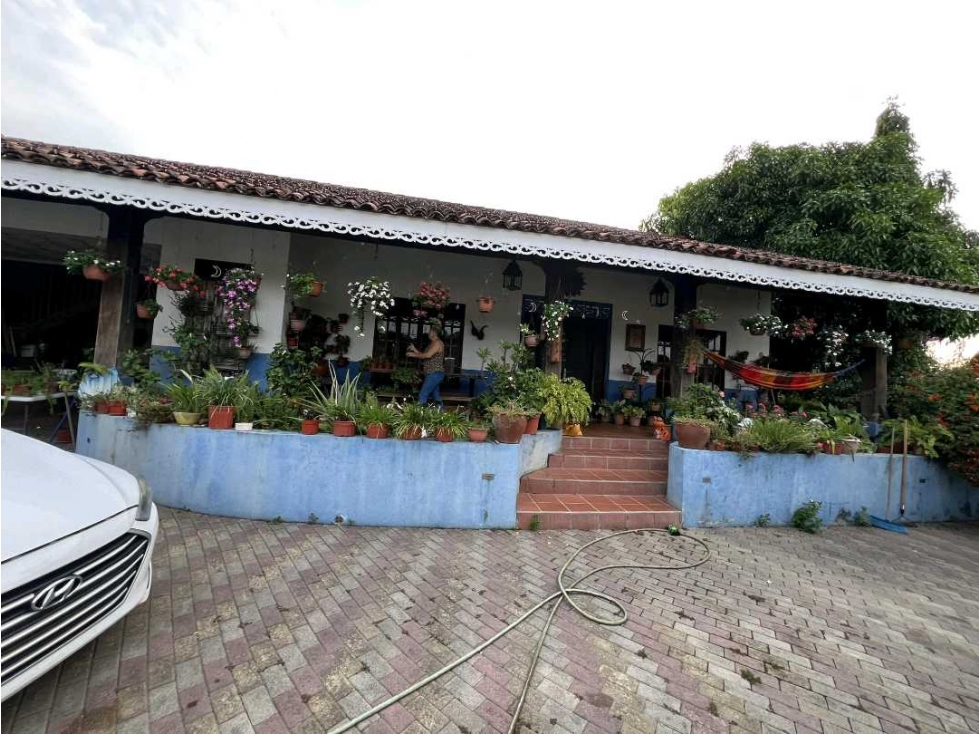 Se vende casa en Chame la Paz