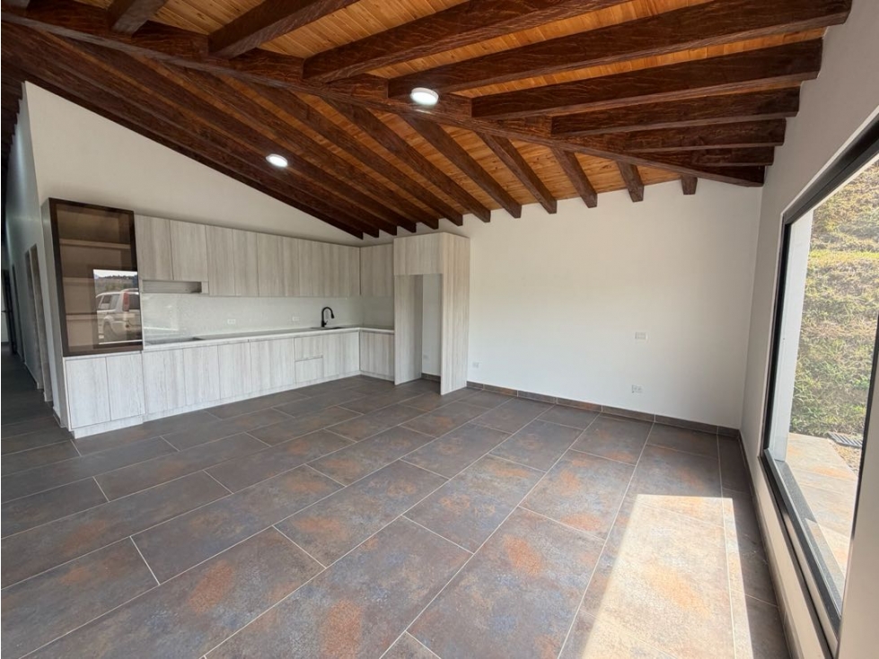 ENCANTADORA FINCA EN VENTA NUEVA PARA ESTRENAR EN GUARNE — foto 5