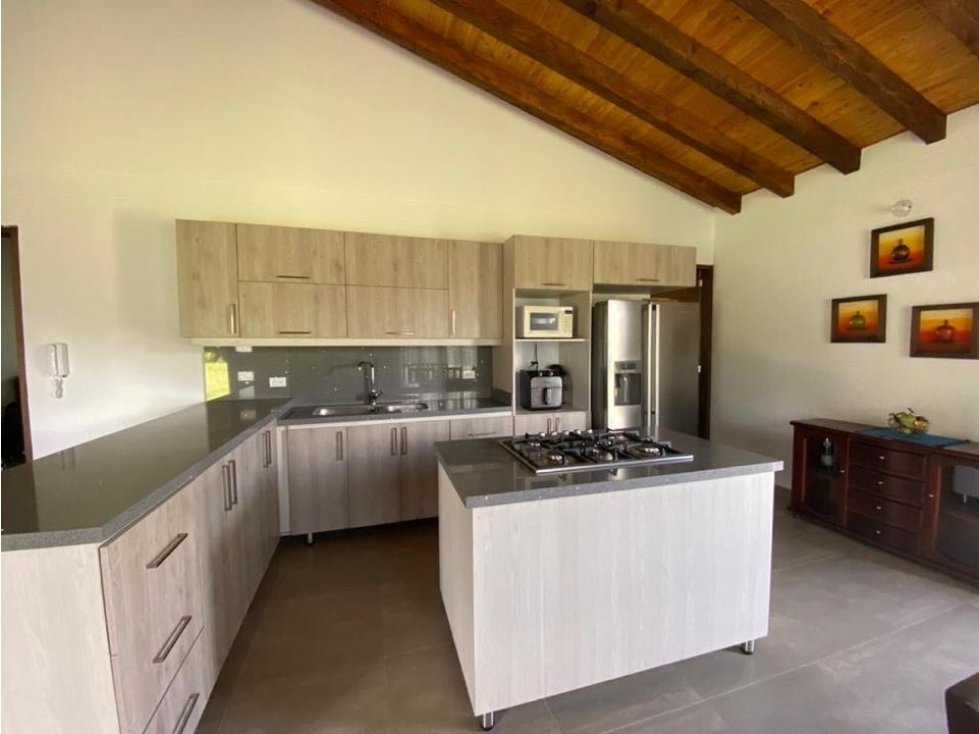 ENCANTADORA FINCA EN VENTA VEREDA AGUAS CLARAS EL CARMEN DE VIBORAL - 2