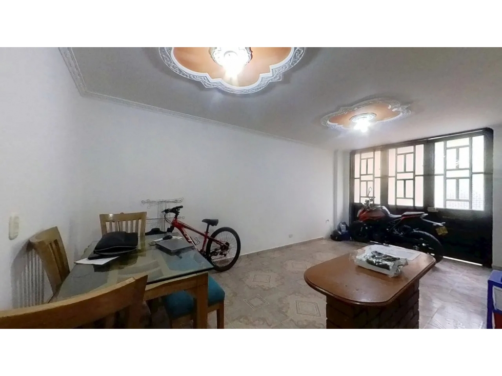 Engativá, Engativá - 3H/2B + Bajó $10.0M · Casa con terraza