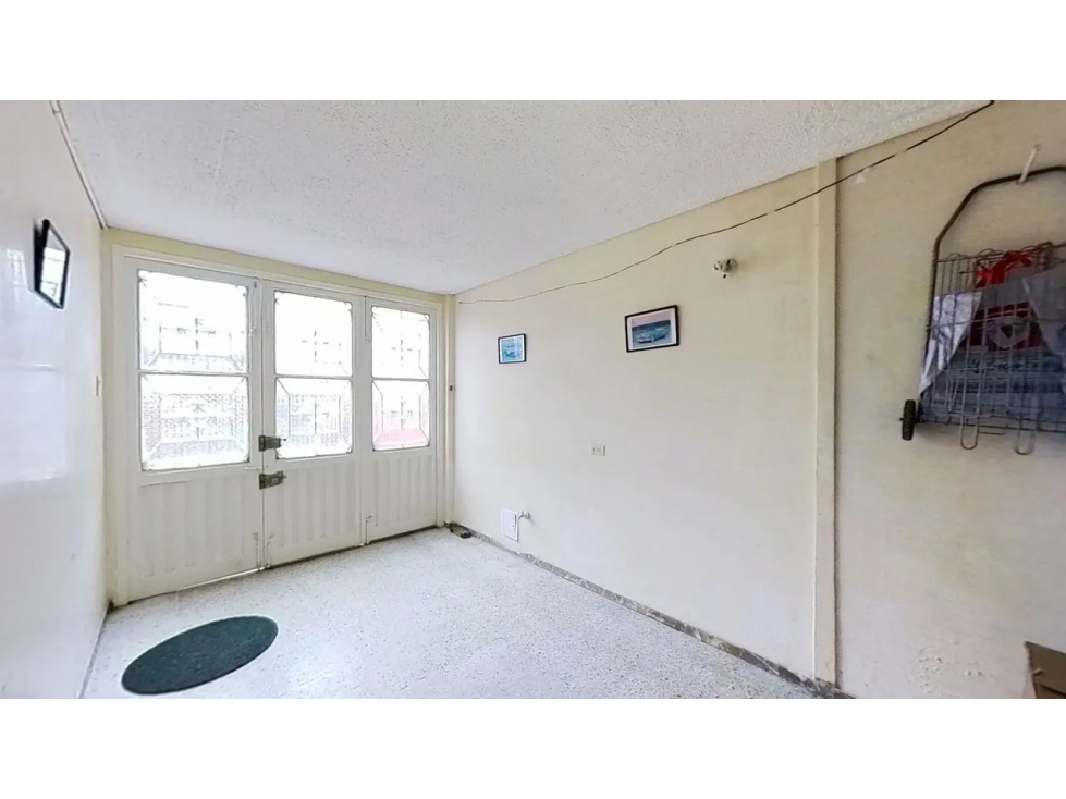 Engativá, Engativá - 4H/3B + Bajó $20.0M · Casa con parqueadero - 1