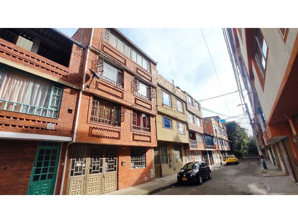 ENGATIVA, Edificio, 4 apartamentos, 140 M2 — foto 2