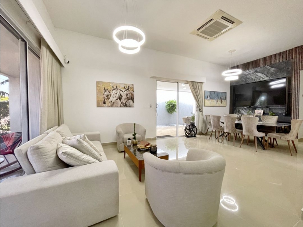VENTA casa amplia MONTSERRAT 4 habitaciones en Barcelona de Indias - 2