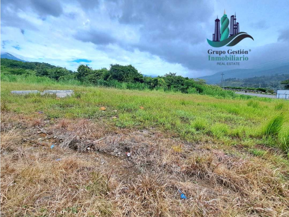 EN.VENTA LOTE COMERCIAL.DE 3300mts con.37 de frente via principal AB. — foto 3
