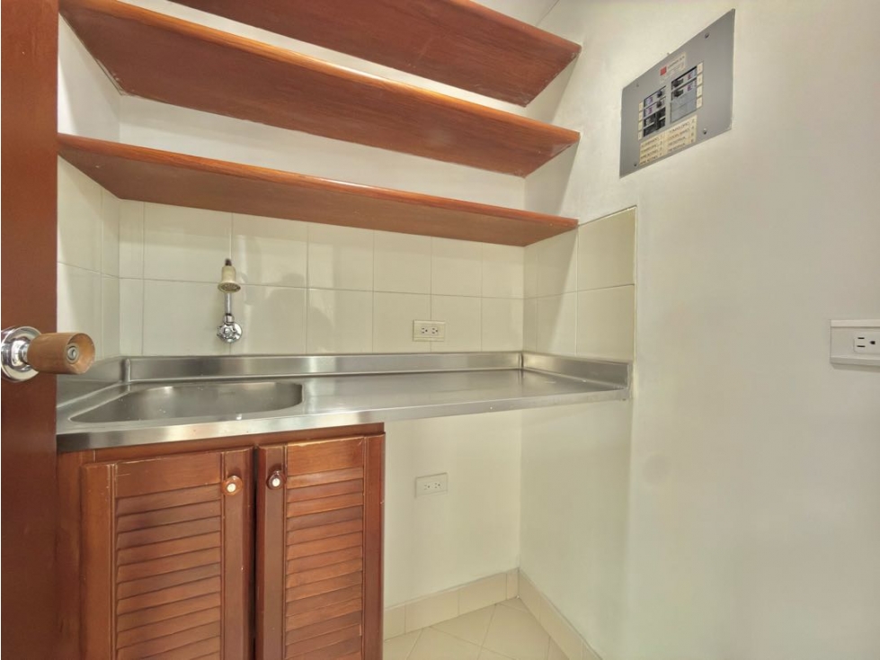 ARRIENDO OFICINA EN MEDELLÍN, EL POBLADO — foto 5