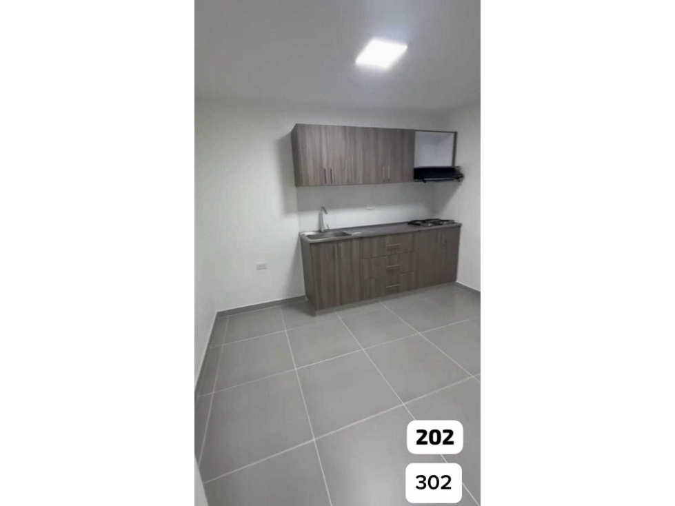 Edificio de 7 unidades de negocio, todas rentando,excelente ubicacion — foto 6