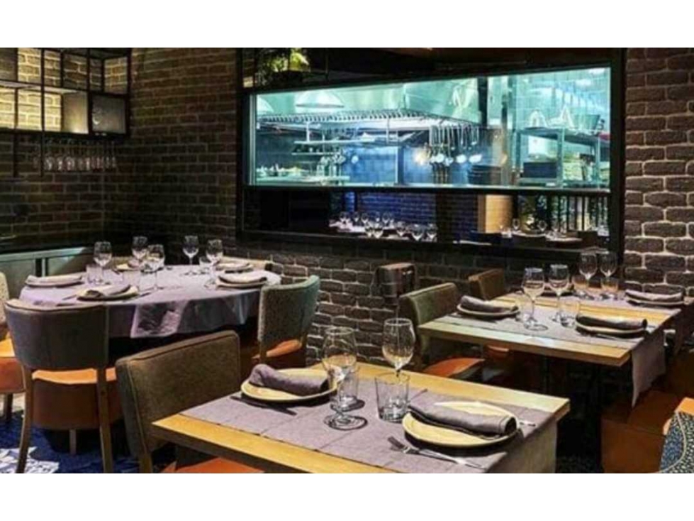 Rento Espacio comercial para restaurante de Super lujo en Zona Plat - 1
